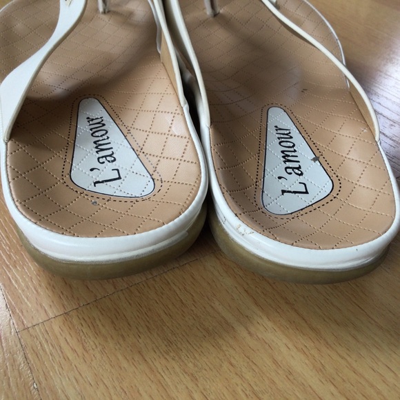 White Sandals  L' Amour Size 39 Dressy  Leather - Picture 6 of 10